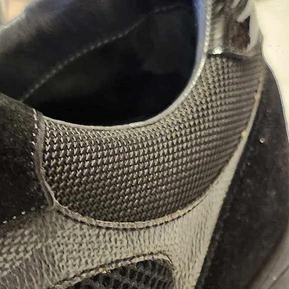 Louis Vuitton Men's Dark Mesh Sneakers GRAPHITE DAMIER